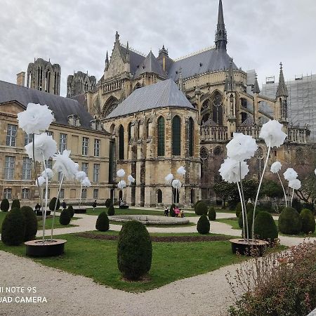 Le Champagnoles Daire Reims Dış mekan fotoğraf