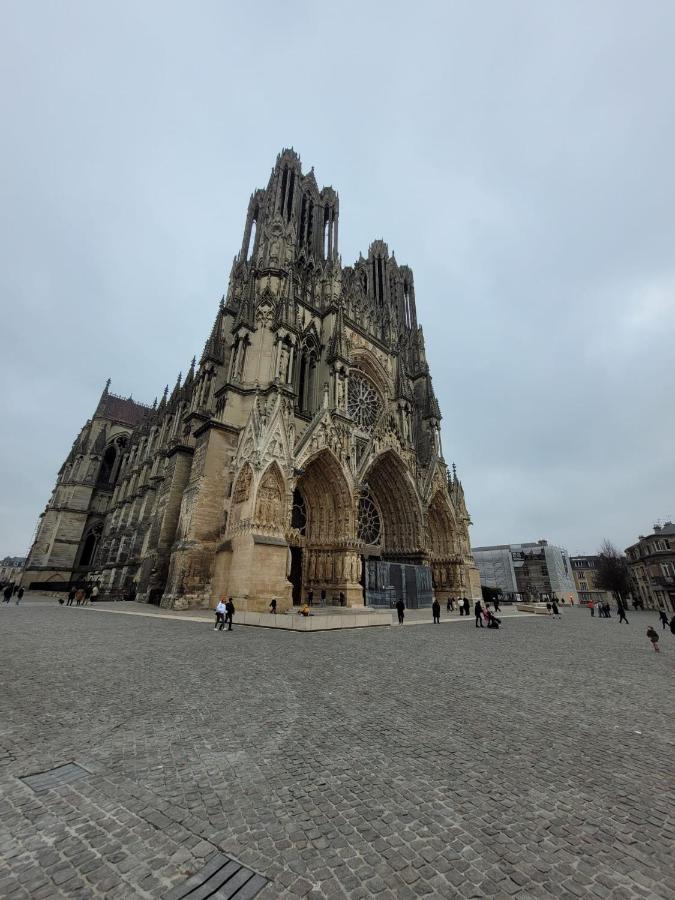 Le Champagnoles Daire Reims Dış mekan fotoğraf